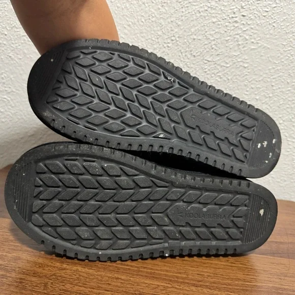 Koolaburra by Ugg Black Suede Short Winter Boots - Picture 7 of 7